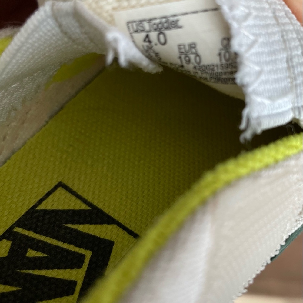 Vans: Toddler Green and Cream Avocado Slip-On Shoes - Picture 12 of 16
